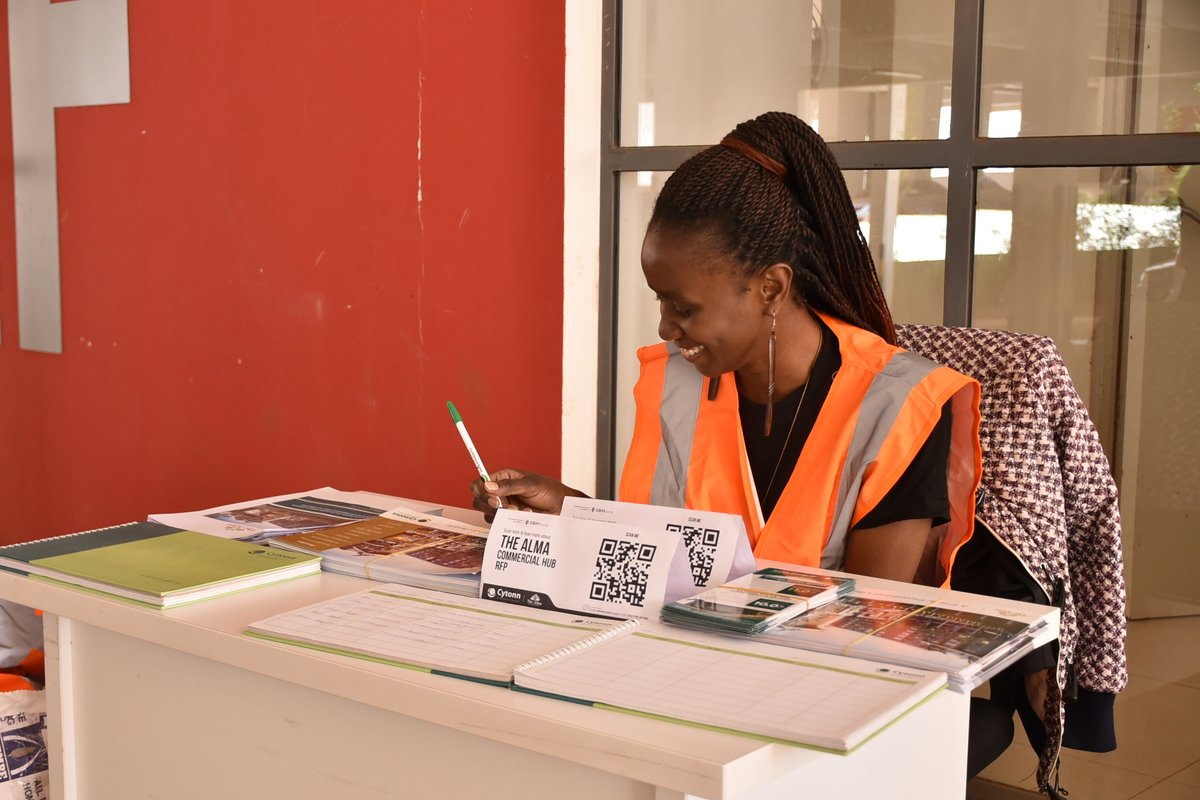CytonnInvest's tweet photo. Umefika Alma? 

Sisi tushafika and we are already underway. @sbmbankkenya are also on site to explain all you need to know about the mortgage financing options. 

#TwendeAlma #AlmaOpenHouse https://t.co/UpGTDKpa9y