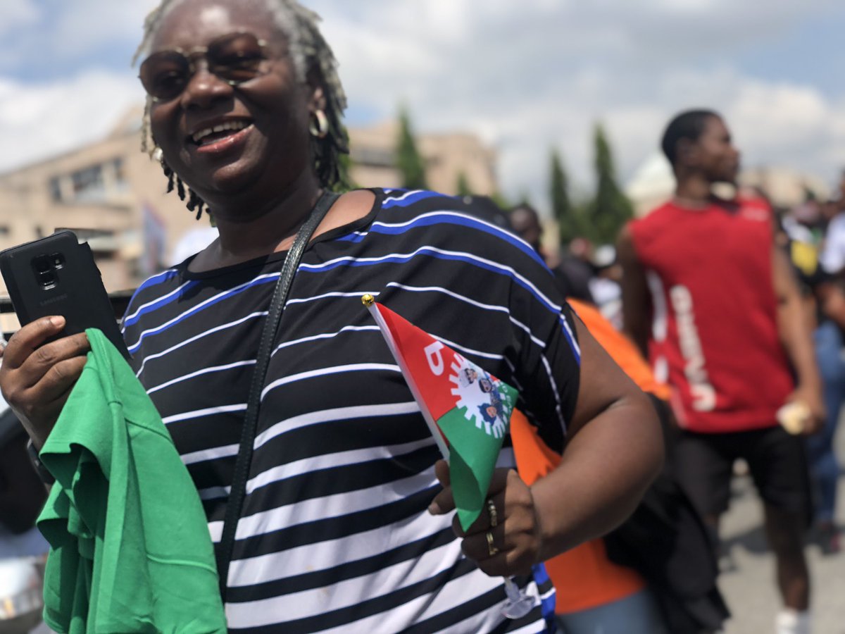 ogu_olivia's tweet photo. She's my highlight for today. I don't even know her and I'm glad I captured her well ❤️😌 #1MillionMarch4PeterObi https://t.co/F5RVxQlosZ