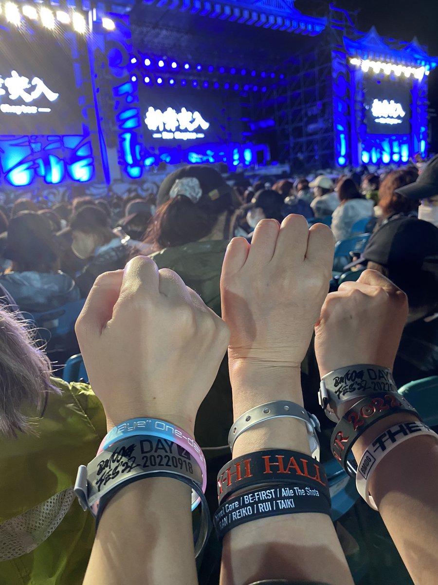 blissnp's tweet photo. 心をコニファーに置いてから1週間か……配信待機中🔥🔥 https://t.co/zEVjiA1ufq