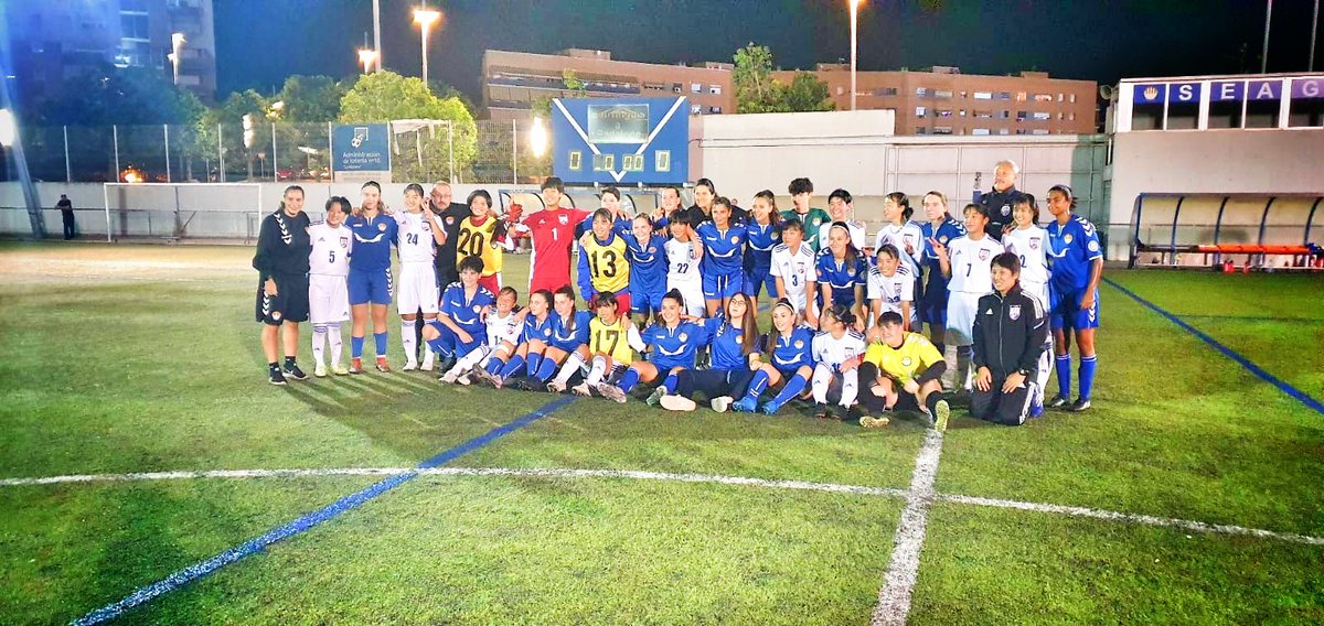ceseagullbdn's tweet photo. JUVENIL A 📸

Dijous vàrem tenir l'honor de gaudir del partit entre el nostre JA contra el JFA Academy Imabari

Molt agraïdes pel desplaçament i la visita, el CE Seagull és casa vostra! 🇯🇵🤝🏻

ありがとうございました 🤗

#SomhiGavines 💙
#Badalona #Japan https://t.co/WhjbcvJ3N9