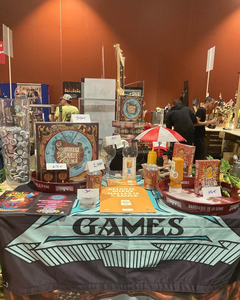 BYRgamesBE's tweet photo. @BiereALille - on est dans la place!!!
On a hâte de vous faire jouer.
Et en exclusivité, les 50 premières boites de Battle Fries sont en ventes. Également en pack avec la sauce Dallas de @BrusselsKetjep et la carte goodies dessinée par Ammo !!!
#battlefries #byrgames #bal22 https://t.co/PkxYC7rSBn