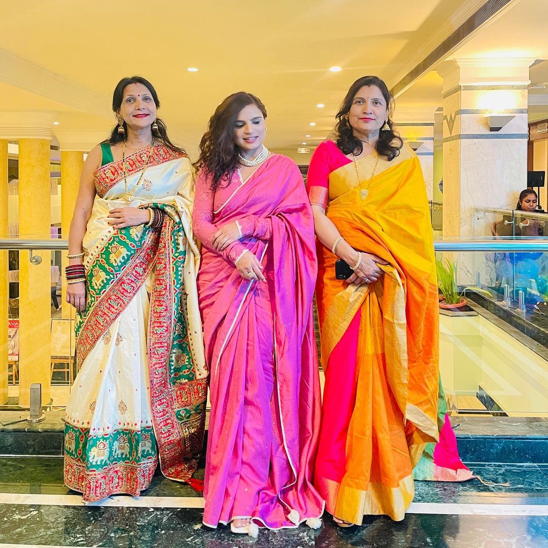 DeepaliNarwaria's tweet photo. Family💞💓
See this Instagram post https://t.co/8bo3tipvWD
#familyphotography #aboutlastnight✨ #aboutlove #selfdesignedoutfit #selfdesignedsarees #pinkpinkpink #pinkaesthetic #sareeaddict #sareedrapingstyle #bhopalblogger #sareeinfluencers #styleupindia #sareestylingideas ❤ https://t.co/ud6wda94bw