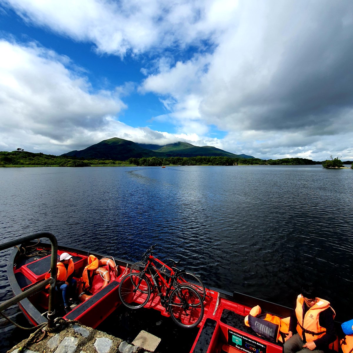 gapofdunloetour's tweet photo. Another beautiful day exploring the Lakes of Killarney and the Gap of Dunloe! https://t.co/xq6I4Gn4NR