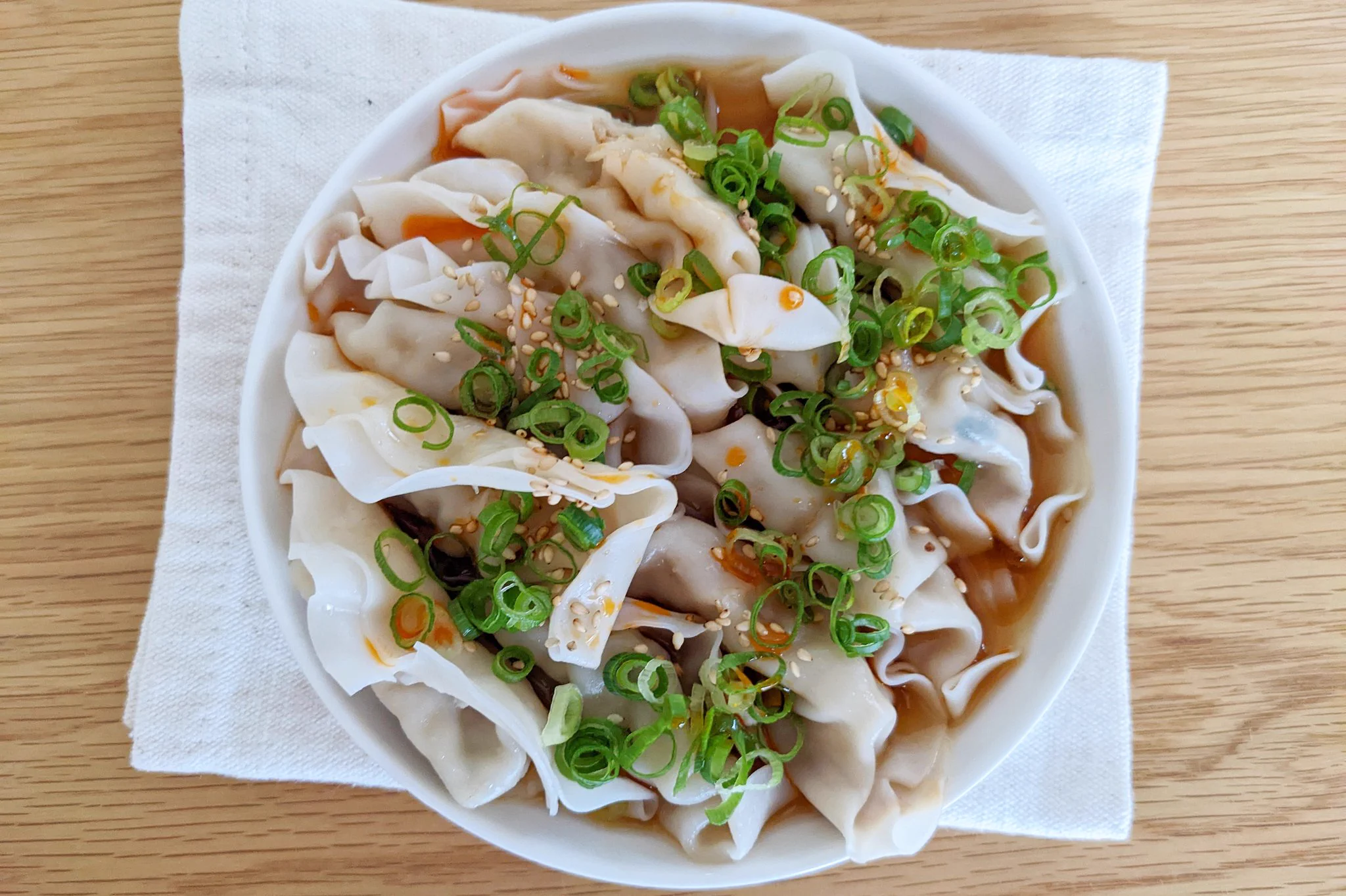 お家で居酒屋気分！旨辛で箸が止まらない「よだれ餃子」。