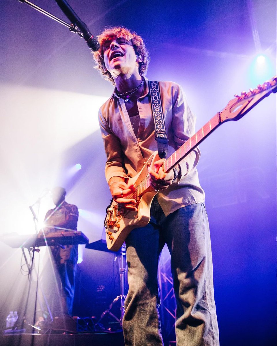 Ross Lynch News On Twitter PHOTO RossLynch On Stage In Newstead ross-lynch-news-on-twitter-photo-rosslynch-on-stage-in-newstead