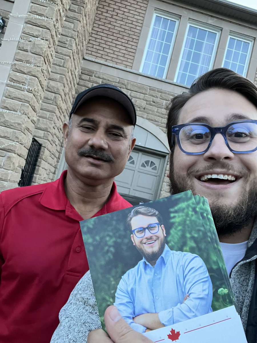 VoteAlves's tweet photo. A couple selfies from yesterday’s canvass. A HUGE thanks to all the folks that made time to chat. Your opinions matter and I want to hear them. Im excited to knock on your doors today!

#voteALVES #GoKnockDoors  #RootedinCommunity #Mississauga #Trustee https://t.co/Uv5k1QVJ9K