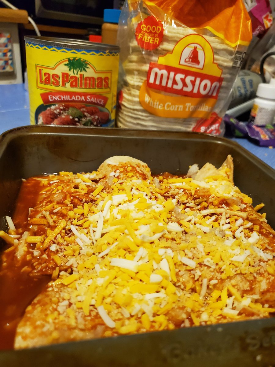 phantombatman's tweet photo. Cheese n onion enchiladas! Breakfast or lunch...it doesn't matter! #PugFamKitchen #PugFam https://t.co/4x0TFrd47s