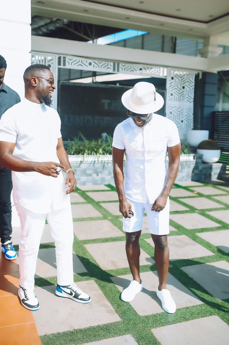 sarkodie's tweet photo. Good vibes with Grandpa paa @ReggieRockstone https://t.co/ymaOK2w1Su