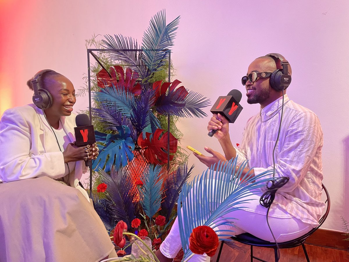 Yfm's tweet photo. .@MncedisiSindane chats to Diamond Bee at the #WeAreCulture exhibition at the @StandardBankArt Gallery! https://t.co/U8NsZj0qj5