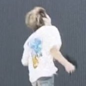 픽셀로 봐도 웃고있음