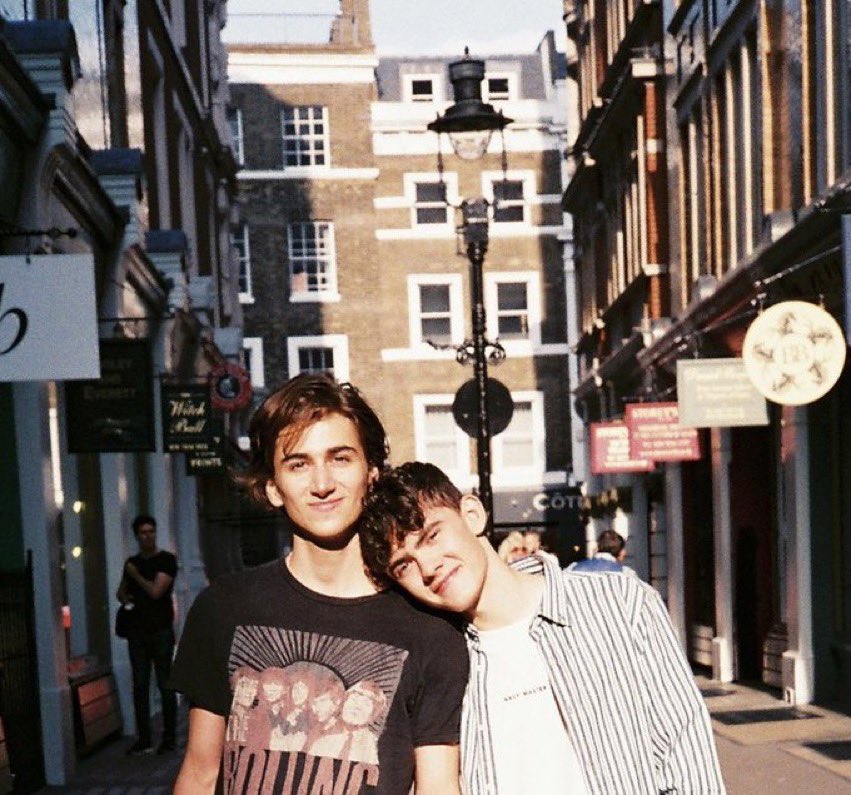 BASHOEPICS's tweet image. happy birthday to joe :)