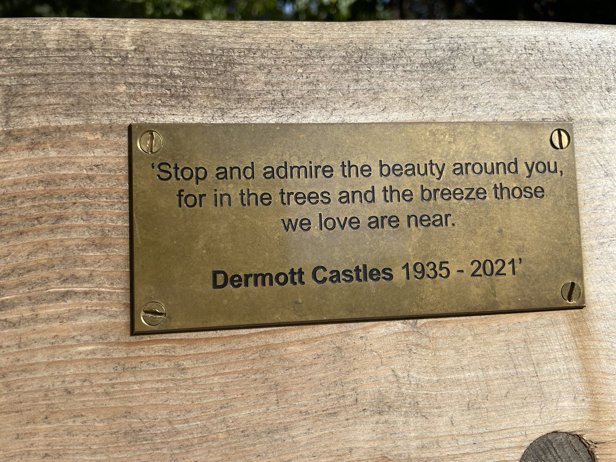 Whiffenpuff's tweet photo. Dermott knows stuff ๐๐ผ also the view from Dermottโs bench is pretty good ๐
#PewsWithViews
@MyFaveBench https://t.co/0OPlwrYQES