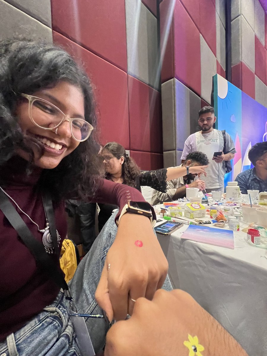 palashkaria's tweet image. Art + artist(s) @react_india #ReactIndia #ReactIndia2022