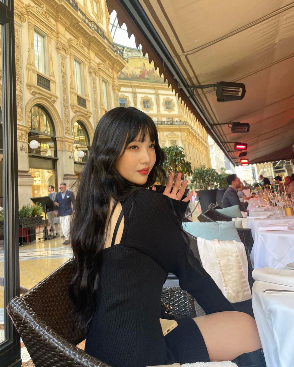 joylowquality's tweet photo. she’s insane https://t.co/Kir48r0zq2