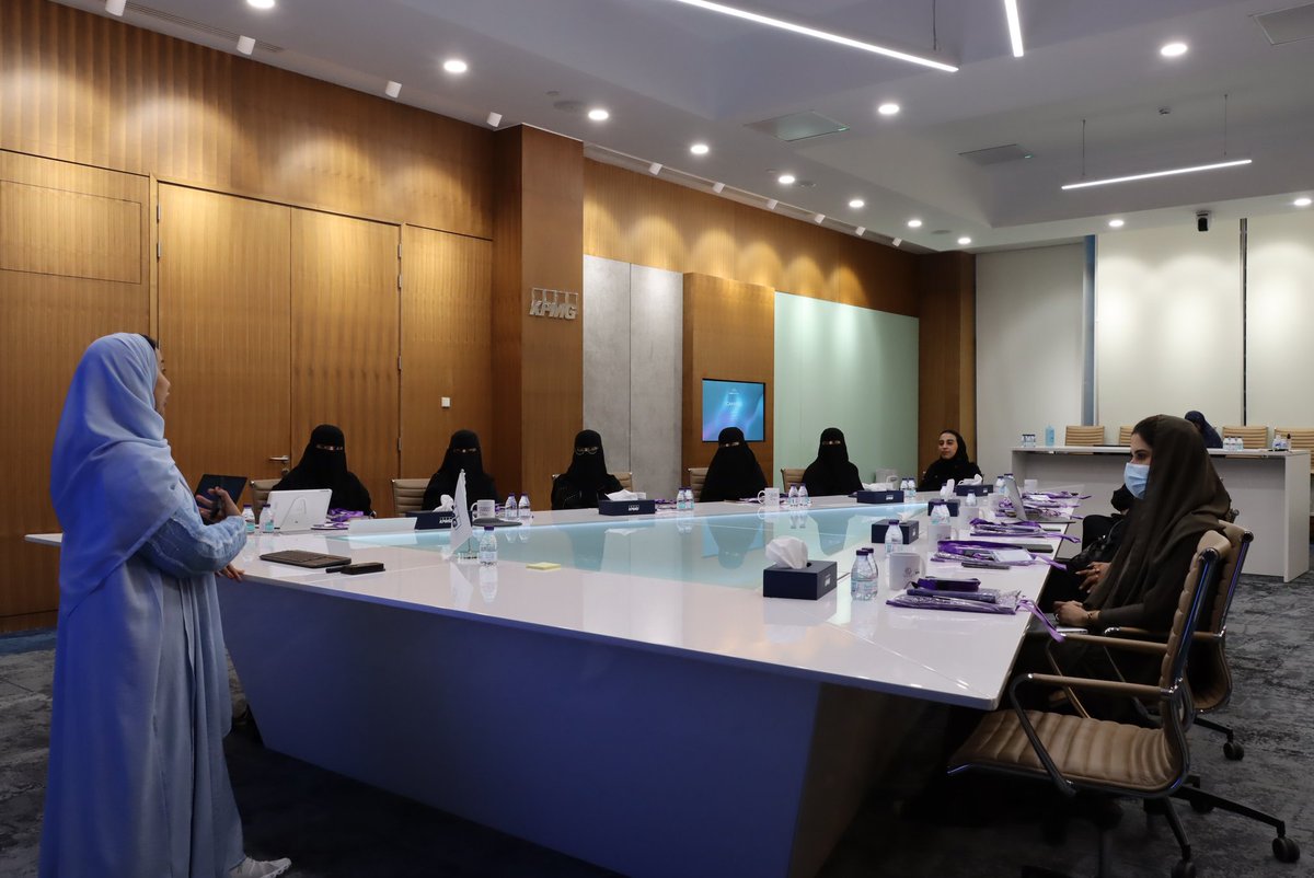 بالشراكه مع KPMG فتحنا التسجيل بمعسكر علم البيانات📉

⚠️ يتطلب خلفية بسيطة في إحدى لغات البرمجة 
⚠️ لا يتطلب خلفيه سابقه بعلم البيانات 

👩‍💻 حضوري في الرياض وللبنات فقط
👭خصم للمجموعات يصل حتى ٣٠% 
اطلعي على 👈 #معسكر_علم_البيانات

للتسجيل 
🔗 codeforgirls.org/ds

@KPMGSaudi