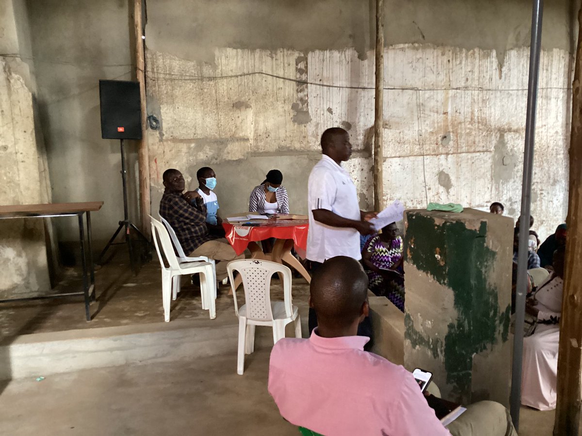 AMulyanyama's tweet photo. I engaged landlords that are affected by the construction of 8th street Namuwongo Road today in wabigalo. It was a great meeting as landlords expressed their views to the project and however pledged total support to the project 
The Kampala city roads rehabilitation project https://t.co/A5QHHqFwX7