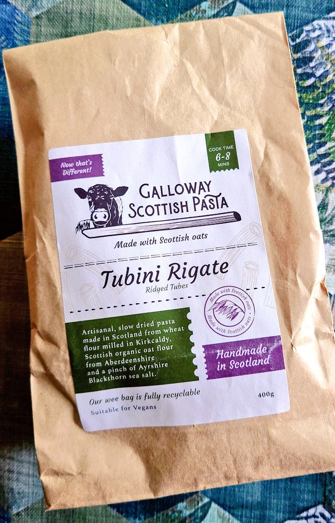 LindaFSemple's tweet photo. @dfgillie @Baconeer1 Too many… but @Baconeer1 @MossgielFarm @IdleHandsDunlop @theethicaldairy @CourtyardDairy @DecadentDecaf &amp; a few not on Twitter. That’s without the alcohol! https://t.co/UWLjwslfDZ