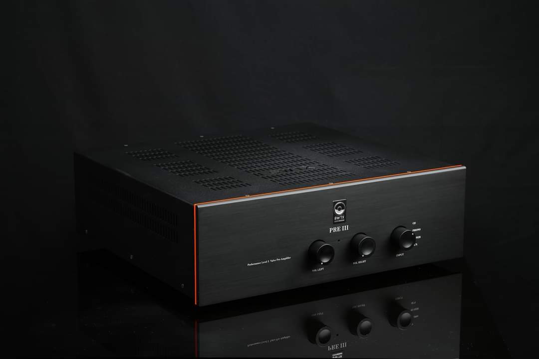 Berny2876's tweet photo. SW1X PRE III Special EL84 Valve Line Pre-Amplifier Black
https://t.co/kV05Q8junW
#hifi #hifiporn #hifiaudio #audio #audioporn #audioexotics #audionoteuk #stereo #tubeamp #singleendedtriode #singleended #hornloudspeaker https://t.co/8DrqNiqOeE