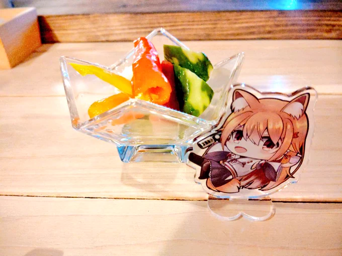 おつまみは、自家製ピクルス、どて煮、クリームチーズの味噌漬け。どれもおつまみにピッタリなの*。・+(人*'∀`)+・。* 
