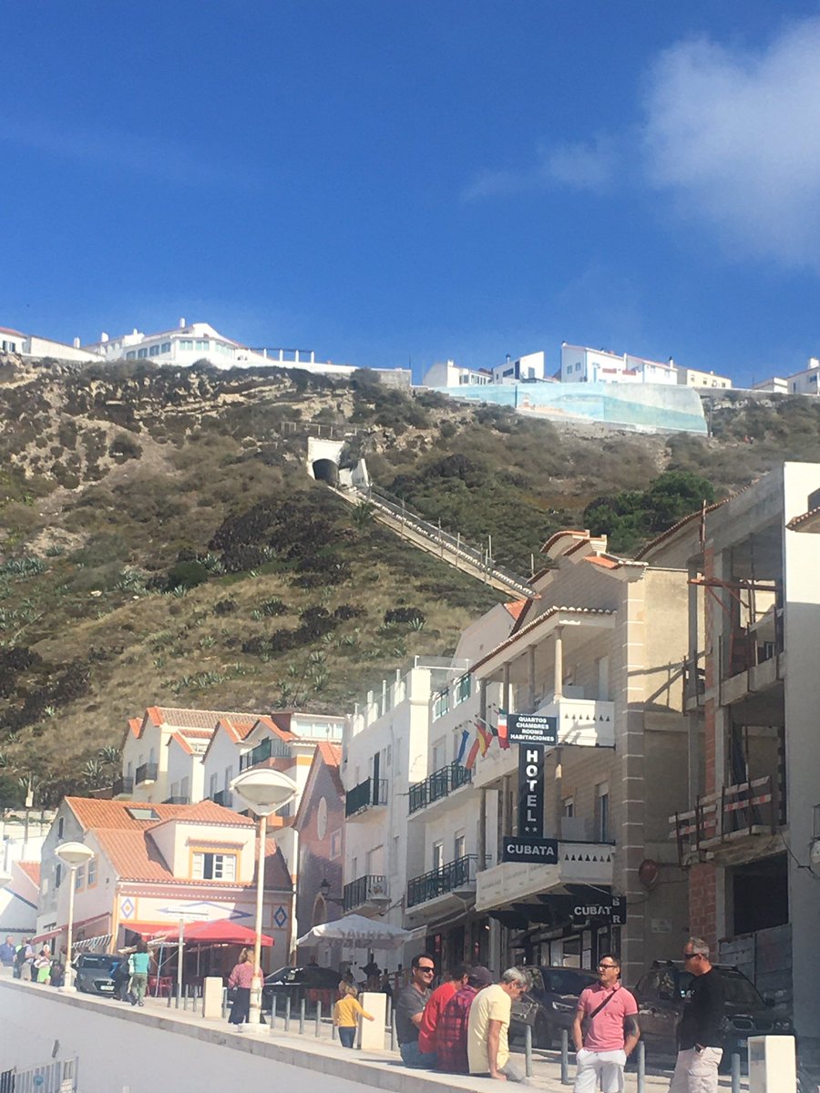 eggpickler's tweet photo. @funimag Nazare, Portugal, today. https://t.co/sKZkK8XNy6