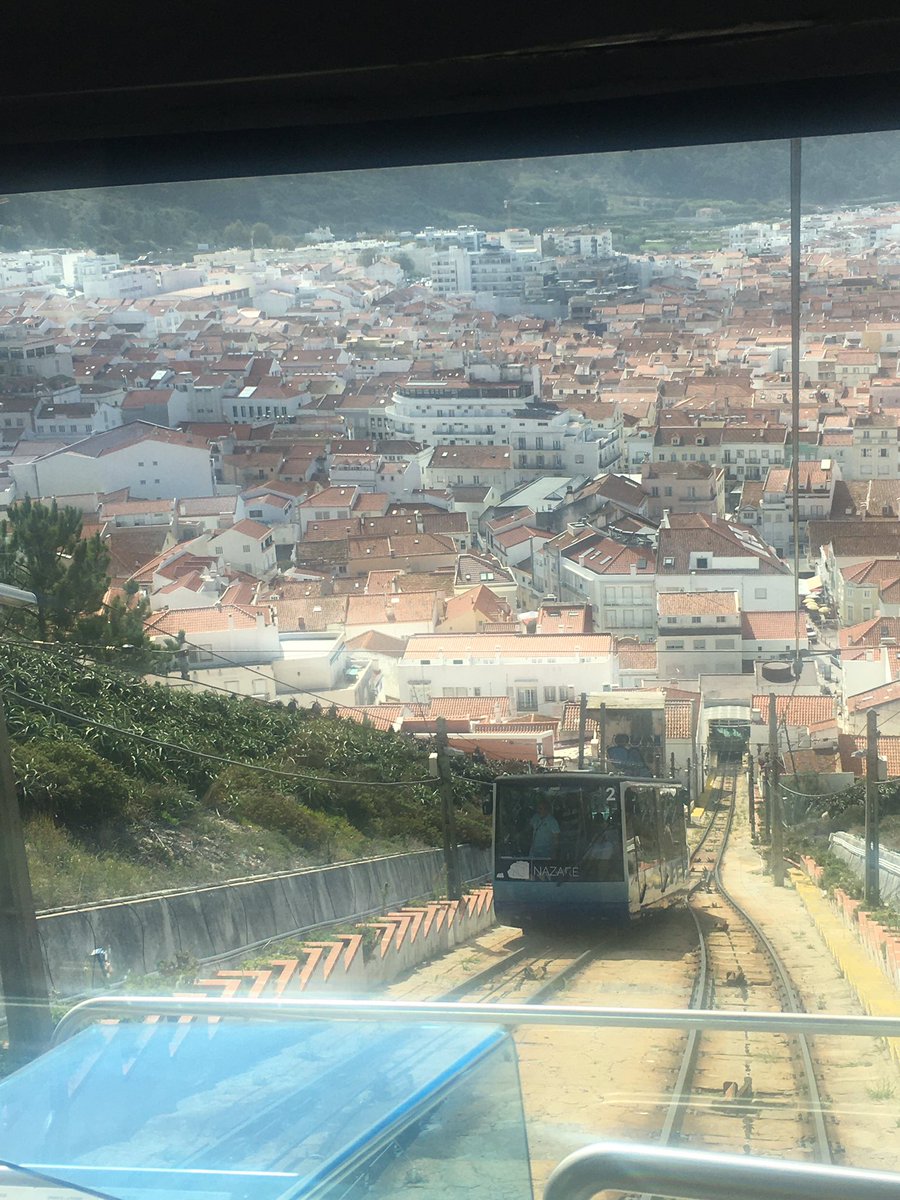 eggpickler's tweet photo. @funimag Nazare, Portugal, today. https://t.co/sKZkK8XNy6
