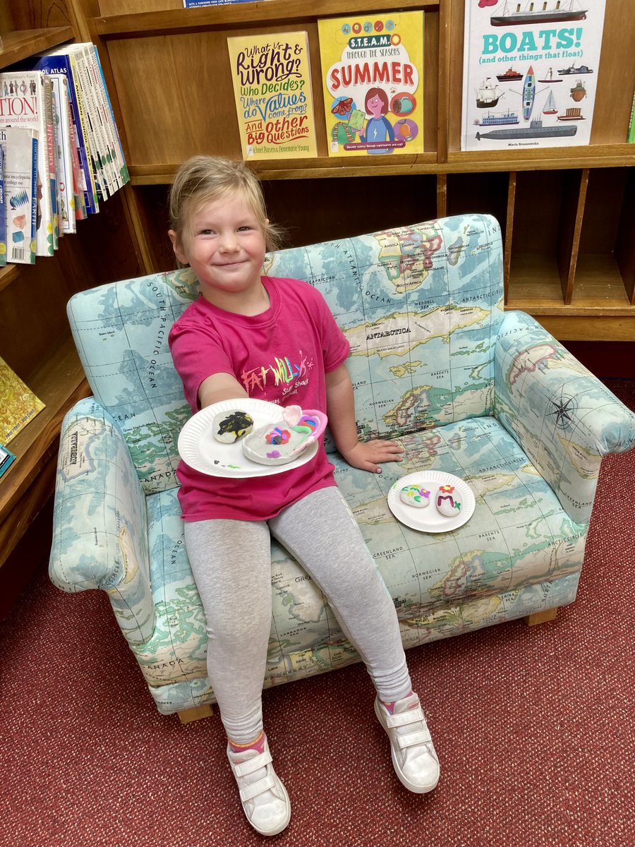 BarnsleyLibs's tweet photo. We’ve been buzzing with excitement and had a great time at #Worsbrough Library today making bee water stations 🐝🌈💚

@CILIPinfo #GreenLibraries #BeesinBarnsley @BarnsleyCouncil @libsconnected https://t.co/xQSZkVs7BH