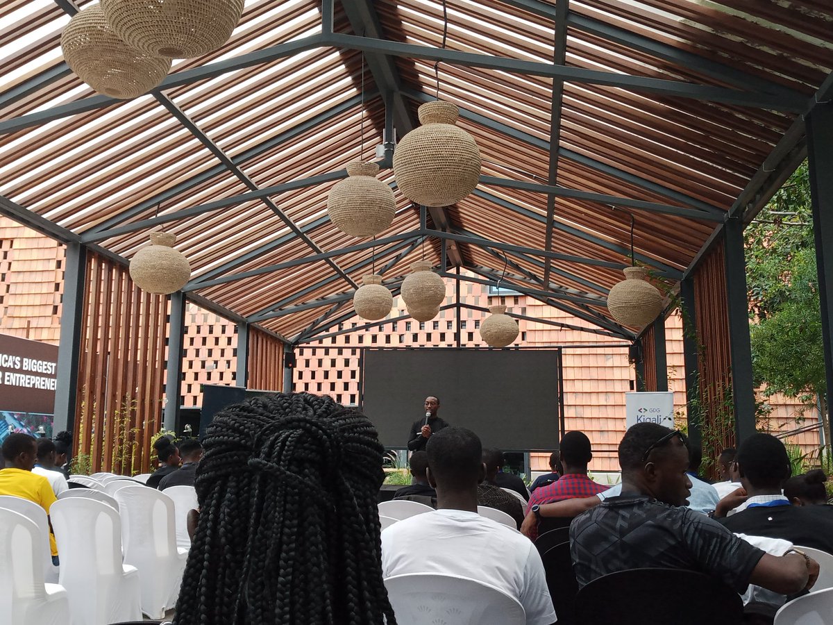 Cyprien_T's tweet image. Opening session for #DevFestKigali
#GDG #GDGSSA #DevFest