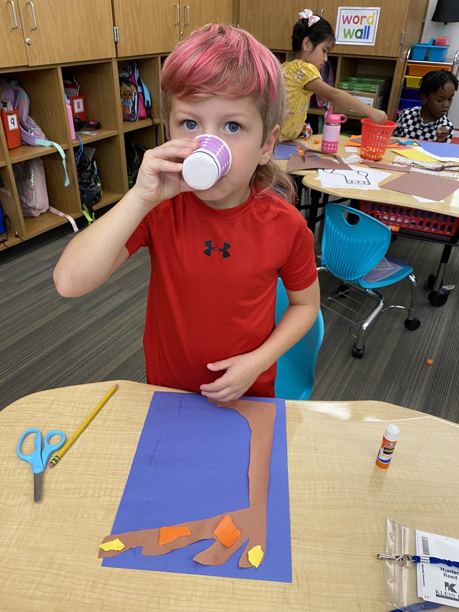 We had a great fun Friday reading fall books, making fall art, and writing about our fall favorites, all while cooking/enjoying apple cider 🍎 🍁 <a href="/MahaffeyKISD/">Mahaffey Elementary</a> <a href="/KleinISD/">Klein ISD</a>