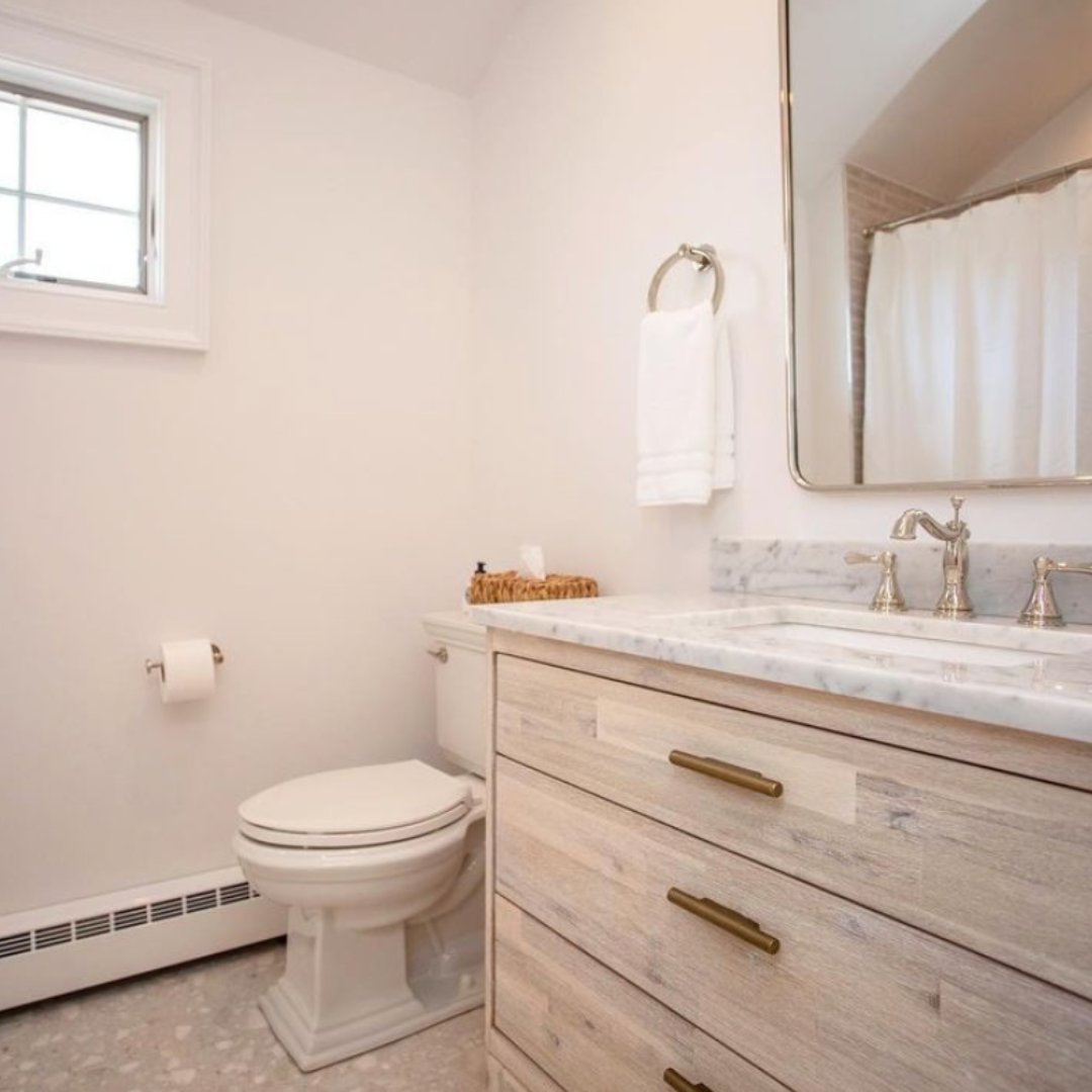 BGS1931's tweet photo. Itβs no wonder that bathroom remodels are so popular, they always come out great every single time! π Another great job done by @bainecontracting
#njconstruction #nj #pointpleasantnj #bgsstrong #bgsbuilt #njbuilders #LetThereBeLight #BuildingNJ #NewJersey #HomeDesign https://t.co/5EoCqyzMOF