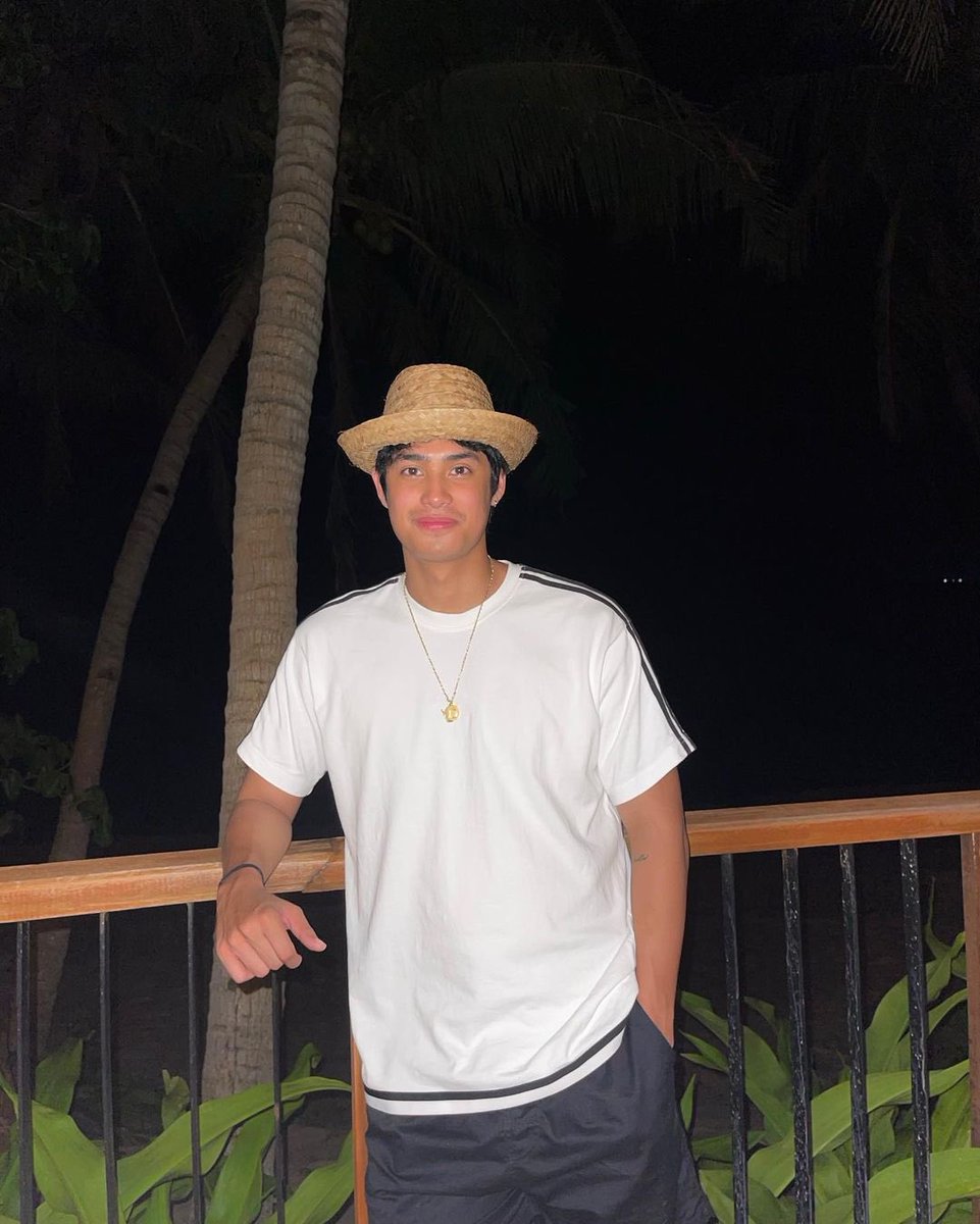 DONATORSPH's tweet photo. “Kinda miss the 🏝️”

📸 Donny’s IG Post
🔗 https://t.co/VXG2Z3876c

WE MISS YOU DONNY 🥹

#DonnyPangilinan | Donny Pangilinan | @donnypangilinan https://t.co/ElQ927OTrm