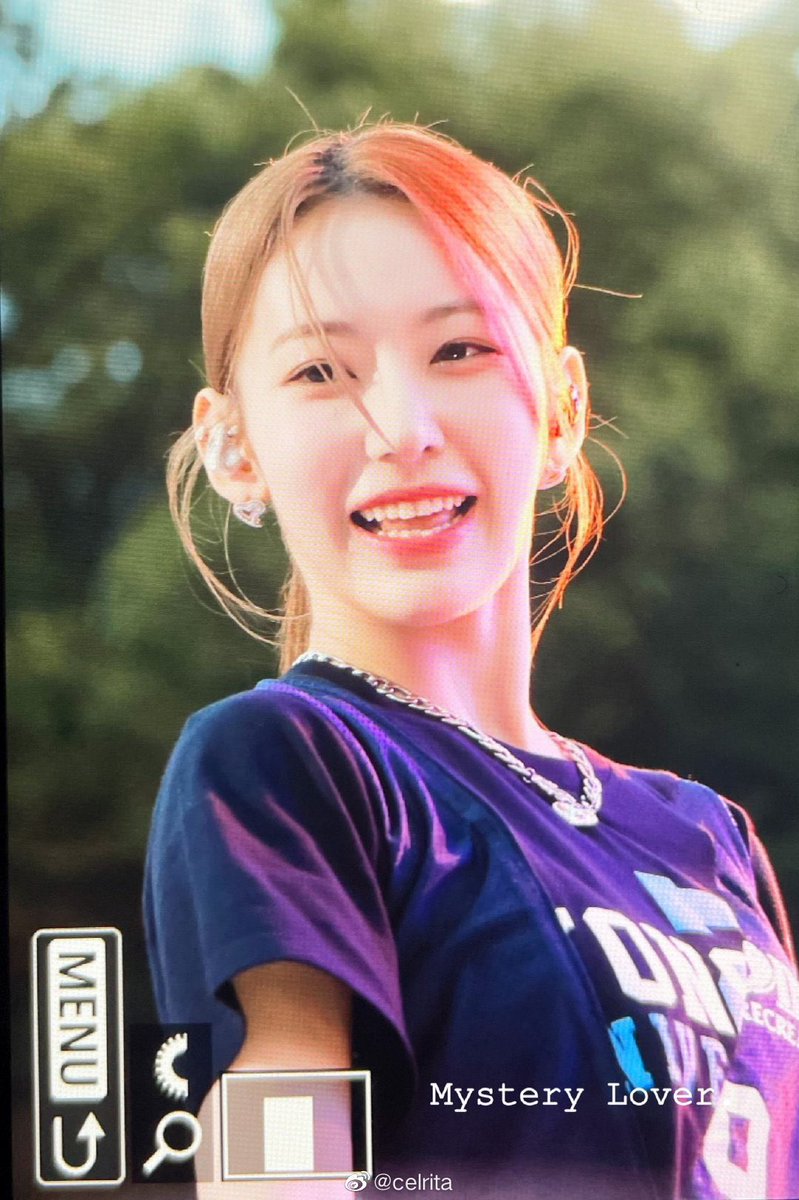 she looks so stunning