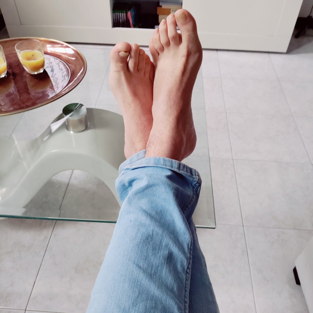 ffourty5's tweet photo. RT this Toys for you slave
#feet #feetworship #feetdomination #paypig #cashmaster #findom #master #slave @findominfluence @alphafeet_ https://t.co/vhQPPvp7Pf