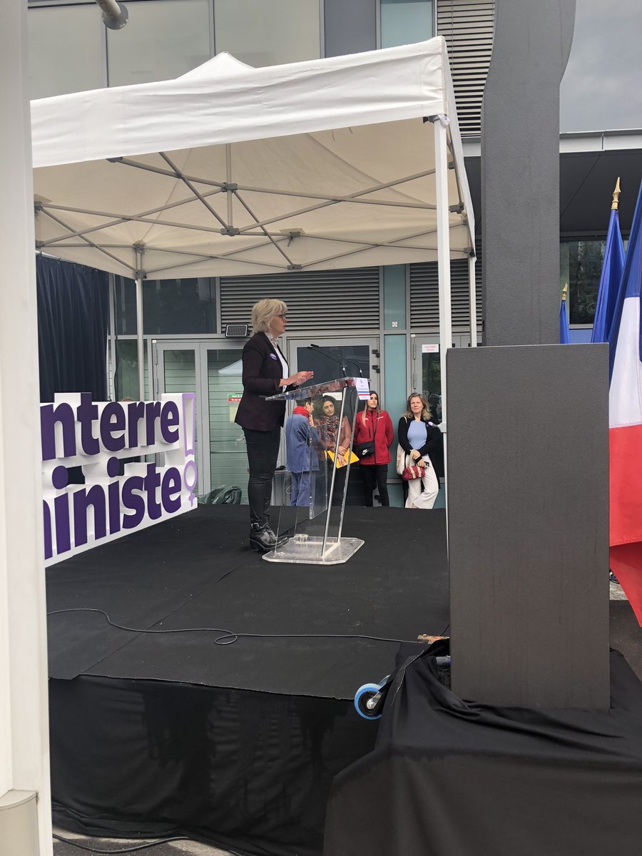 Merci @RomeIsabelle, @celinecalvez @priscathevenot et @ConstanceLeGrip, pour votre présence ce matin à #Nanterre aux côtés des militants @92enmarche.

L’inauguration de cette maison des femmes permet de rappeler votre engagement sans failles en faveur du droit des femmes.