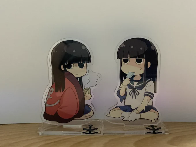 29日の初雪オンリーでは令和のガバい気温具合を憂う初雪アクスタを持っていきます。おきよさん( )が描いてくれました 