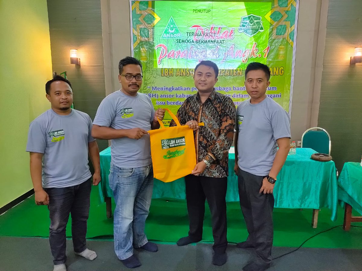 pcgpansorkablmj's tweet photo. Diklat Paralegal LBH Ansor Kab Lumajang yang dilaksanakan di Gedung PCNU Kab Lumajang.

#Ansor #Banser
#SpiritSahabatAnsorLumajang
#LBHAnsor https://t.co/5WIj3Necs3