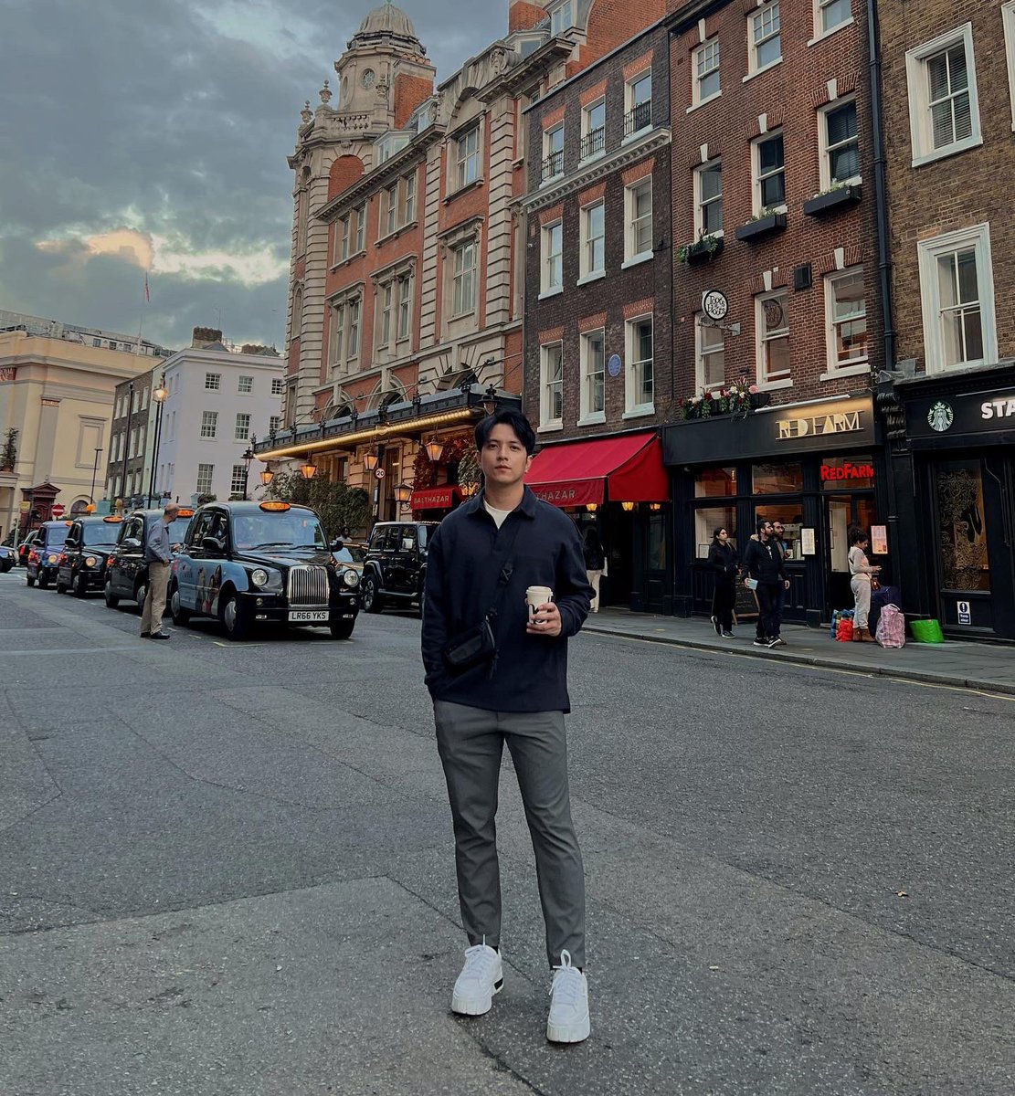 tjmusicmonterde's tweet photo. first time here, hello 🇬🇧 https://t.co/zwwyIFTamm
