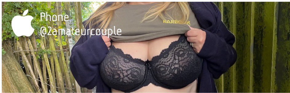 2amateurcouple's tweet photo. Just stop where you are ladies, lift your top up and get your boobs out #letthembreath #letthembefree https://t.co/EcNDCKva2y