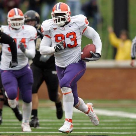 TigerCommenter's tweet photo. The last 2 Clemson games I've attended at Wake

'06: Down 17-3 in the 4th, Gaines Adams takes a botched FG to the house &amp; Clemson puts up 24 unanswered to win 27-17

'18: Clemson has 3 +100-yard rushers in Etienne, Dixon, Choice en route to a 63-6 victory

Today should be fun https://t.co/BmtxDZazKx