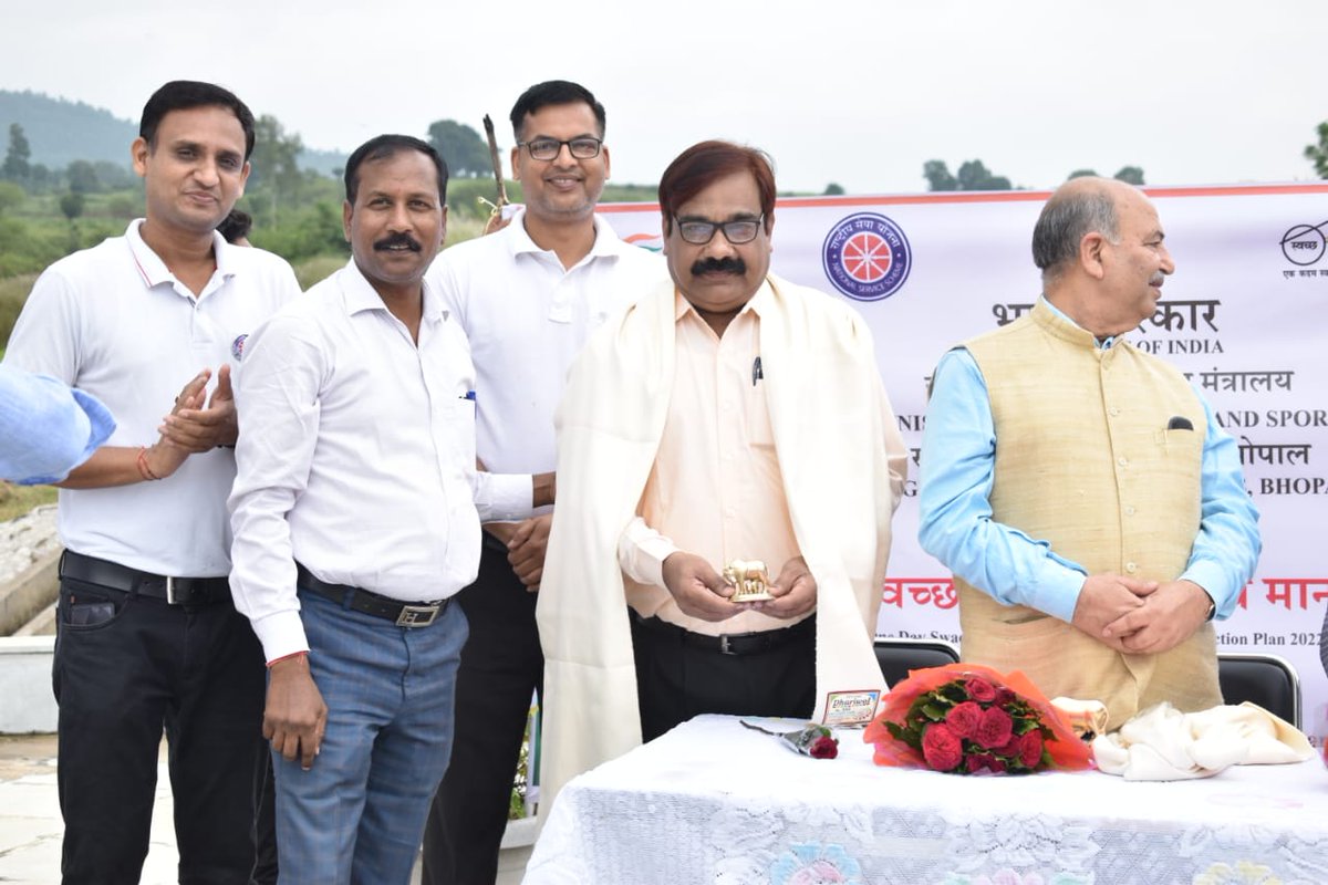 RichaGu29636132's tweet photo. NSS Day with one day Swachhta Workshop was organized at Indira Gandhi National Tribal University, Amarkantak, M.P. on 24.09.2022
@IgntuNss @IGNTUOfficial @PMOIndia @YASMinistry @_NSSIndia @NSSRDBhopal @askabir_ @RBTNSSPO @KRNSSPO @ksnsspo @DPSNSSPO @Raghave68676819 https://t.co/d7ZVYhGdjL
