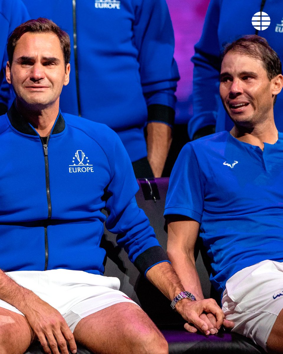 Complicidad, lágrimas y el adiós más emotivo

Federer se despide con un llanto desconsolado del tenis y lo hace rodeado de sus amigos. El último partido ha decidido jugarlo junto a Rafa Nadal, con el que ha forjado una rivalidad y una amistad eternas  bit.ly/3LIAqME