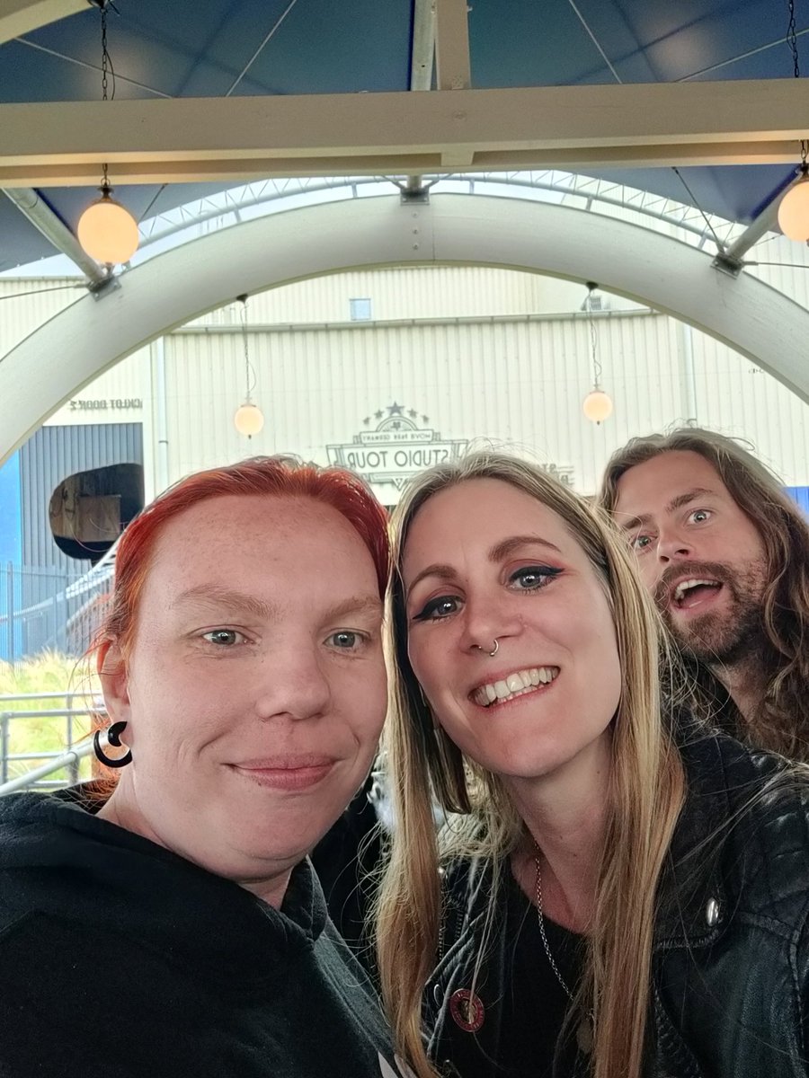 Yessss finally! Up for some rollercoasters and horror! @MorganCrow_NFT <a href="/RonnieYpS/">Ronnie van Doorn</a> <a href="/allanar_shenvar/">Thomas</a> #rvn #ravenites