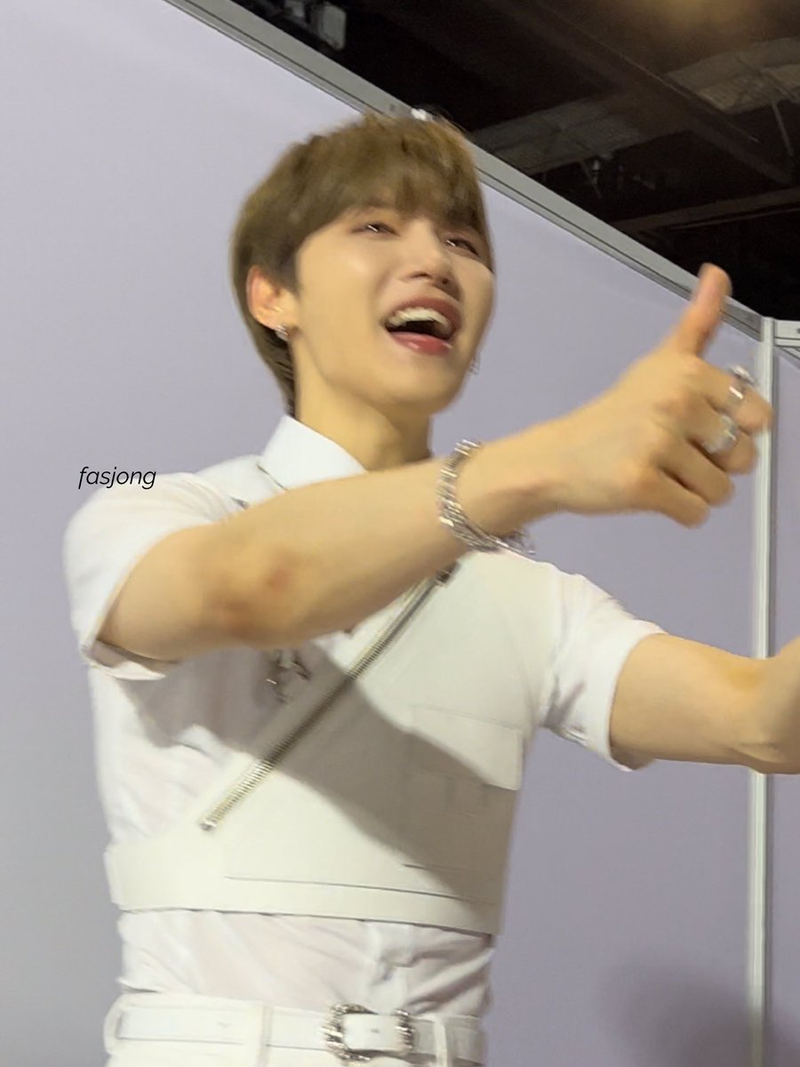 fasjong's tweet photo. หล่อ หล่อมาก หล่อที่สุด😭🫶🏻💖

#전웅 #JEONWOONG #AB6IX https://t.co/Qk1D97TShv