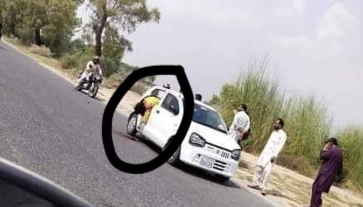 arshdchaudhary's tweet photo. لیہ کے مقامی صحافی عبدﷲ نظامی کو بیوی سمیت گولیاں مار کر قتل کردیا گیا https://t.co/FFJaUveing