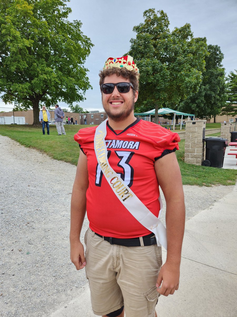 Voted captain by his teammates and king by classmates.   <a href="/Ben_J_Wallace/">Ben Wallace</a> is the epitome of someone who coaches, peers, and everyone in between know they can trust to do things the right way!  #GoBirds