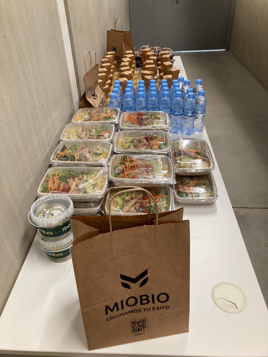 HSI_Prevent's tweet photo. Hora de la comida 😋
Gracias a #MioBio por el delicioso menú saludable🤤
Un menú especial elaborado para @HSI_Prevent por la chef Emanuela Gornati 👩🍳
Interesad@s en más detalles?
Toda la info aquí: https://t.co/D8ibpOy8cH https://t.co/xFkWY93Oco