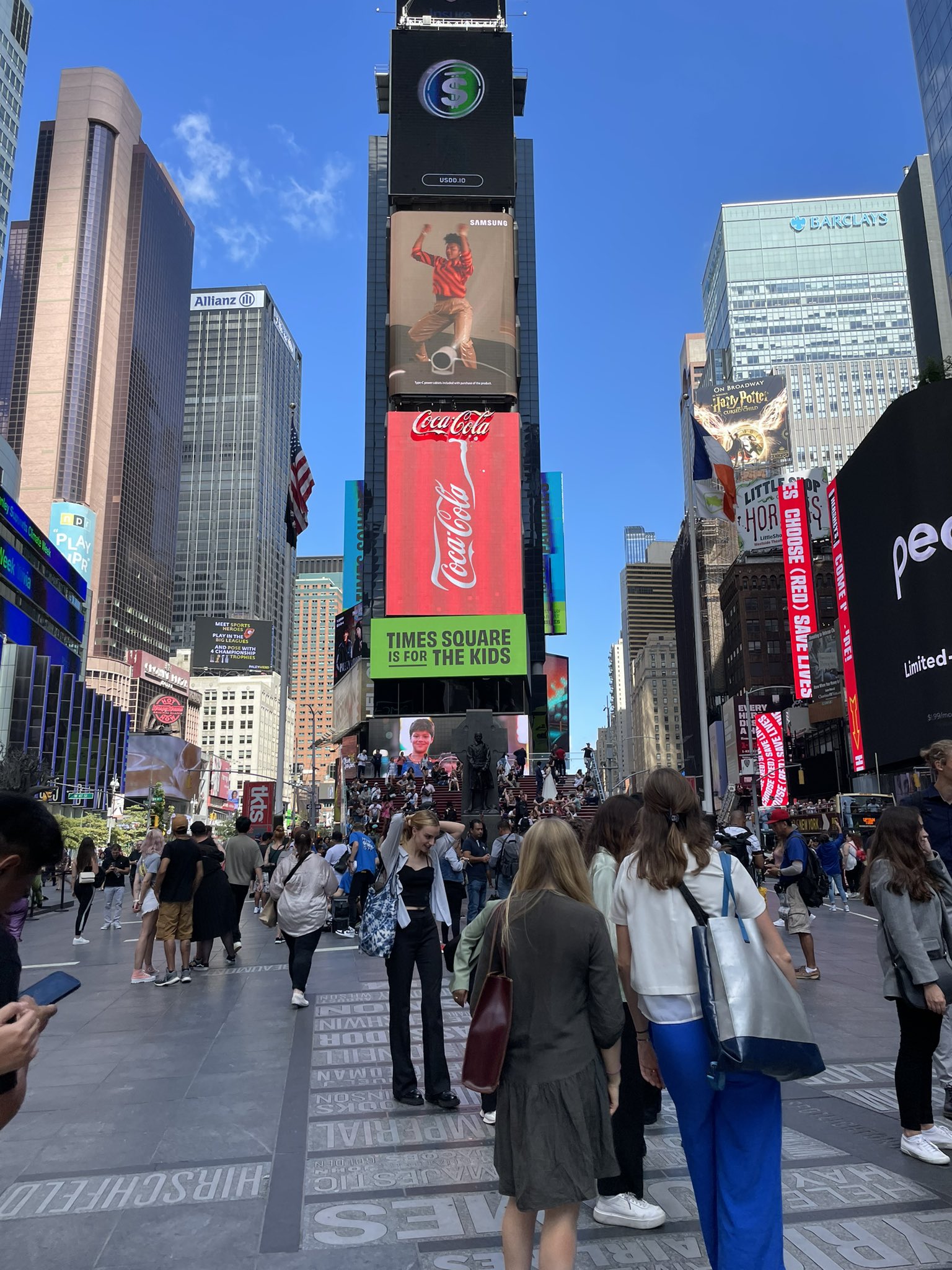 Kashmir Hill on Twitter "I headed to Times Square near the nytimes