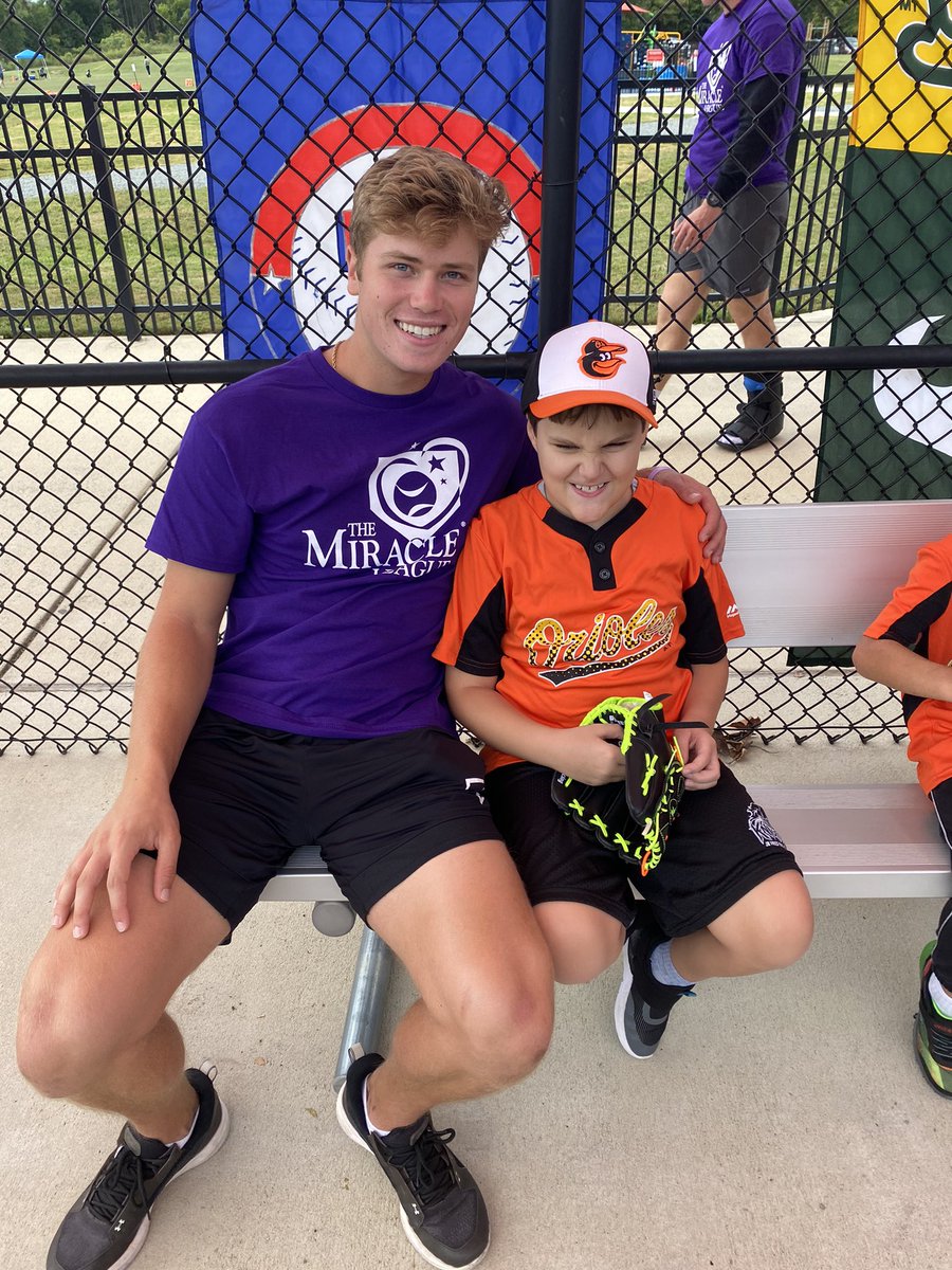 Had an amazing time helping out the miracle league in Charlotte this morning with a couple of my teammates, always awesome helping spread the game we all love. @DavidsonBASE #CatsCare