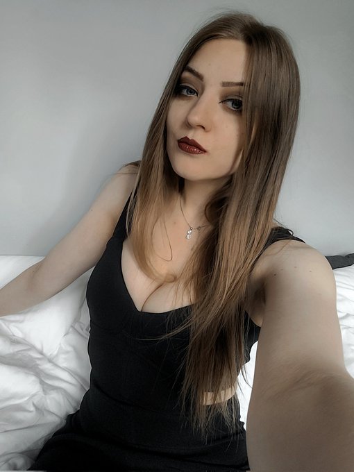 Summer memories🥰 https://t.co/HQx4gDh0MK<a href="/tag/nowar"class="tags"><span>#nowar</span></a>