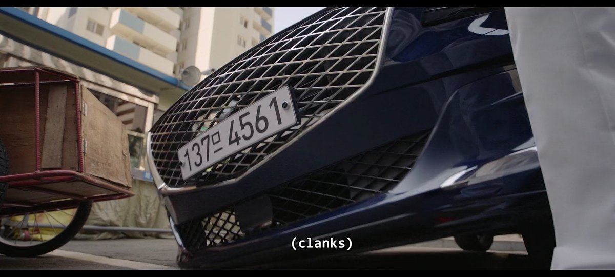 LeeYunnes's tweet photo. Nah he broke his car knowingly lmaoooo what is going on 

#OneDollarLawyerEp2 
#OneDollarLawyer https://t.co/dd7UVyqx5k
