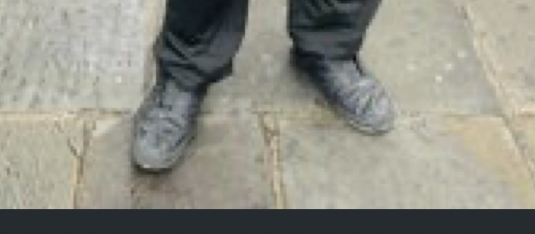 Agent_Shaden's tweet photo. @Sabinus1_ Where are the shoes you took to London with? 😂😂😂😂😂 https://t.co/6klZpnACKr